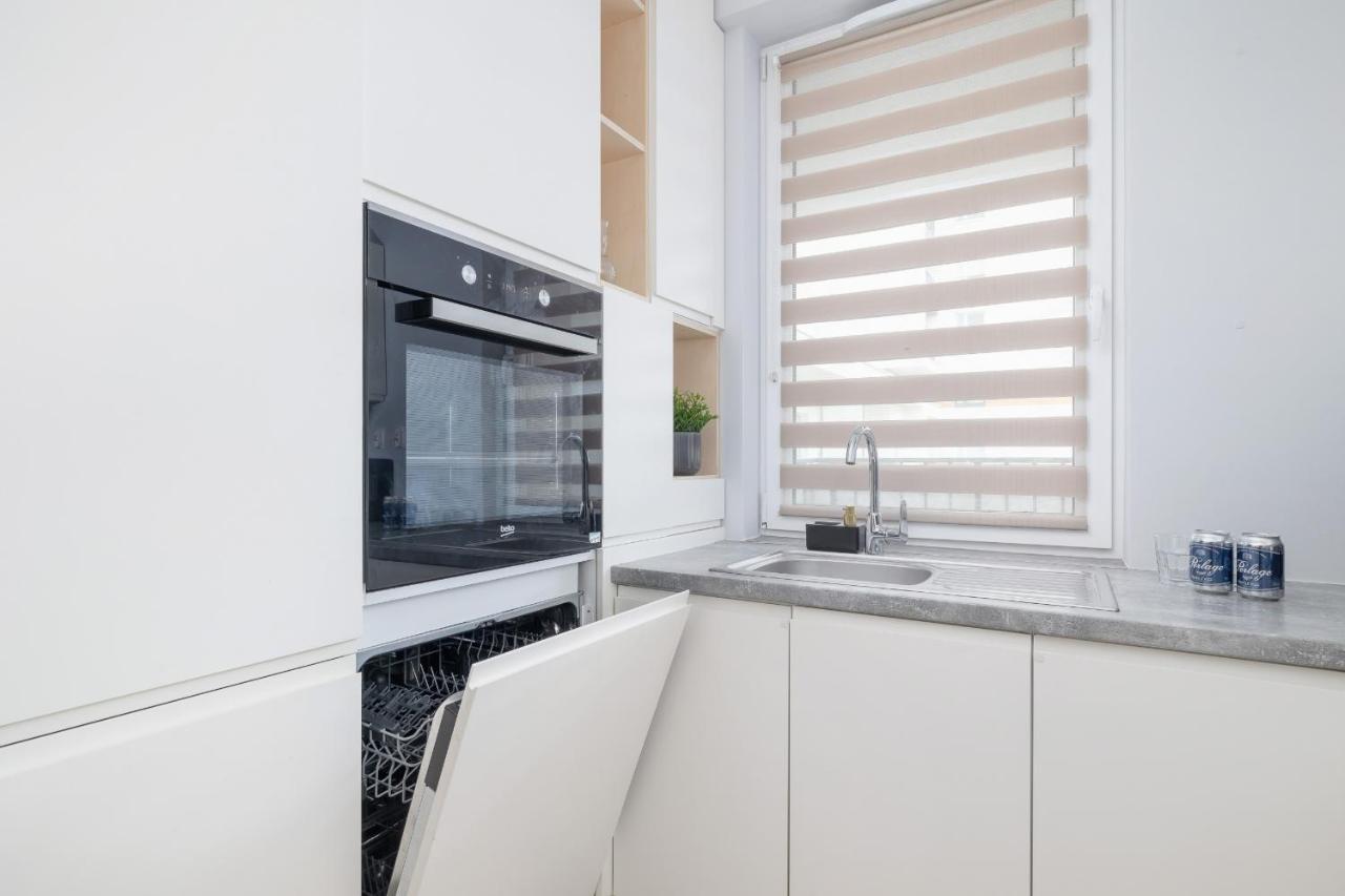Osiedle Avia Harmonious Apartment With Balcony & Parking Cracow By Renters Prestige Cracovia Exterior foto